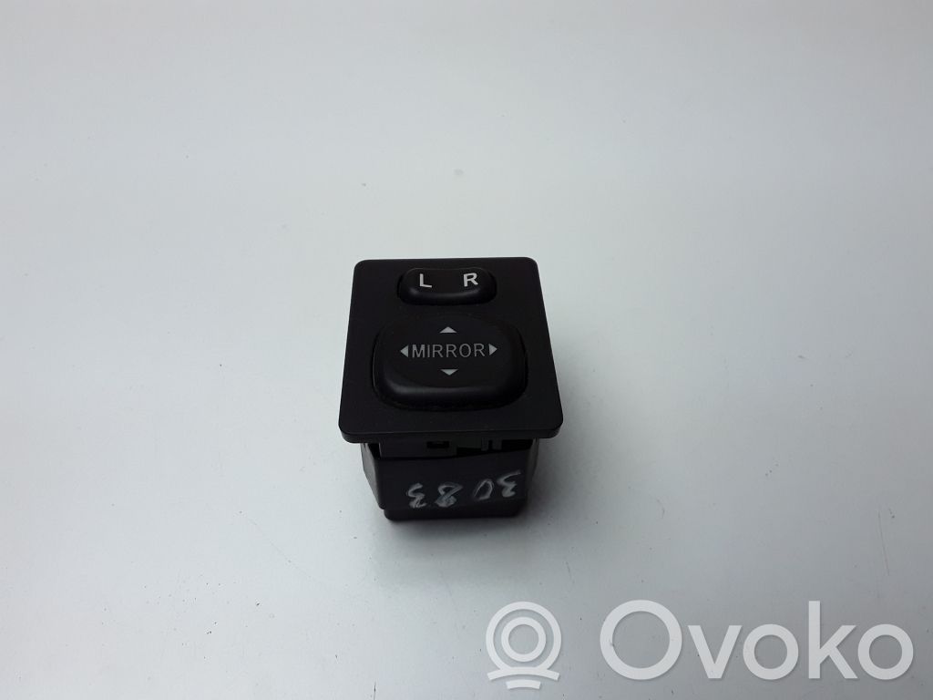 Toyota Auris E180 Wing mirror switch 