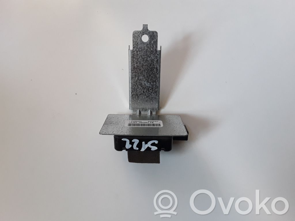 Ford Kuga II GPS-pystyantenni 