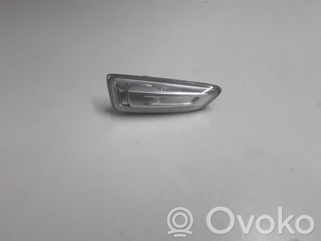 Opel Insignia B Semnalizator bară față 