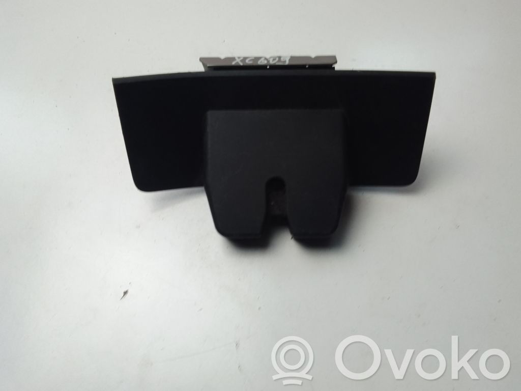 Loading door lock   31276723