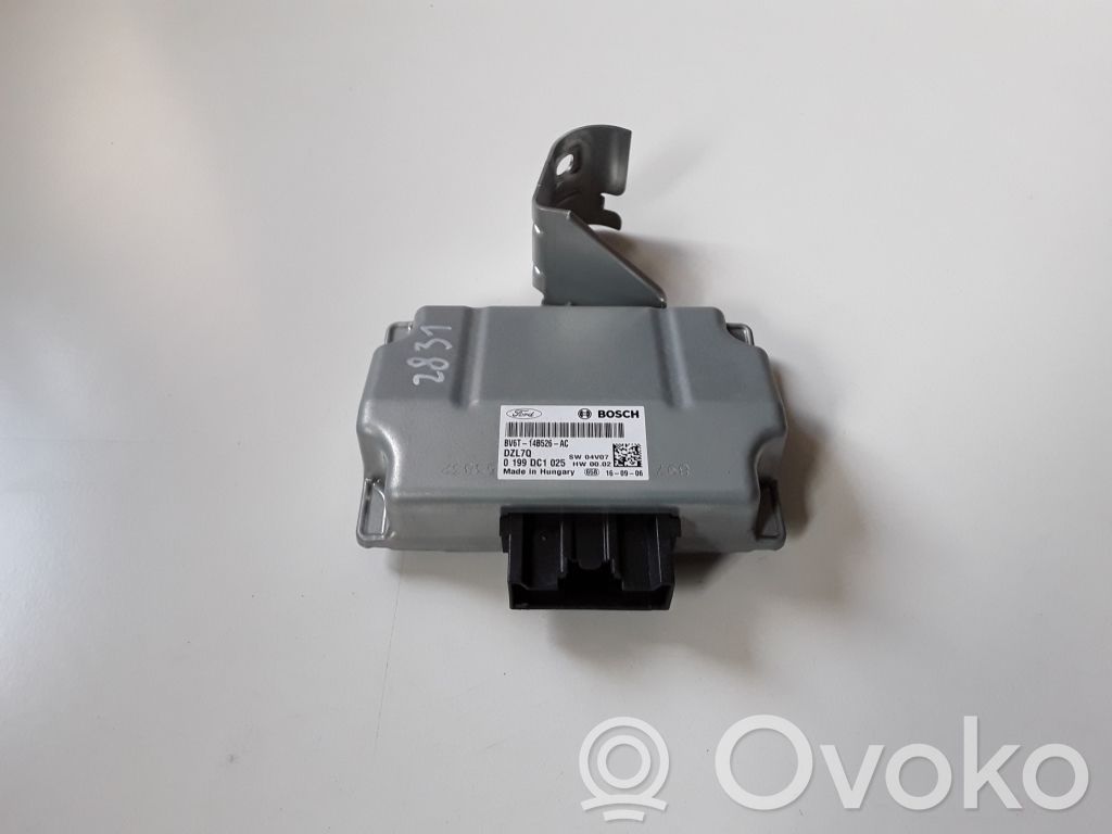 Ford Focus Voltage converter/converter module 