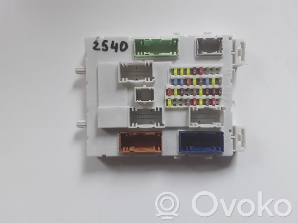 Ford Focus Fuse module 