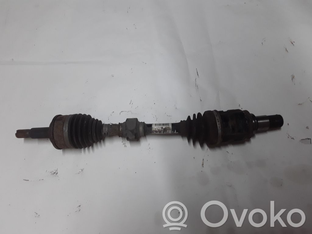 Toyota Auris E180 Priekinis pusašis 