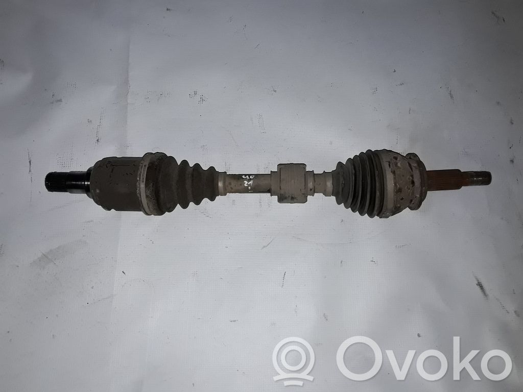Toyota RAV 4 (XA40) Półoś przednia 