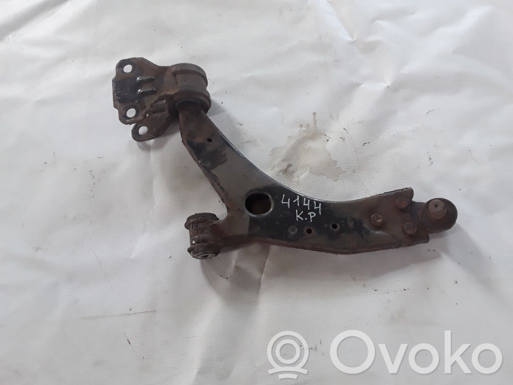 Ford Focus Front lower control arm/wishbone 