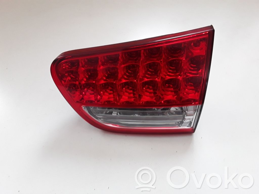 Citroen C-Crosser Takaluukun takavalot 