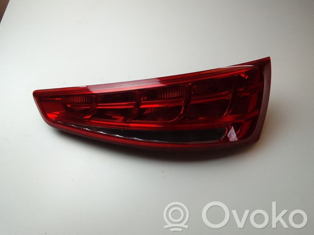 Audi Q3 8U Takaluukun takavalot 