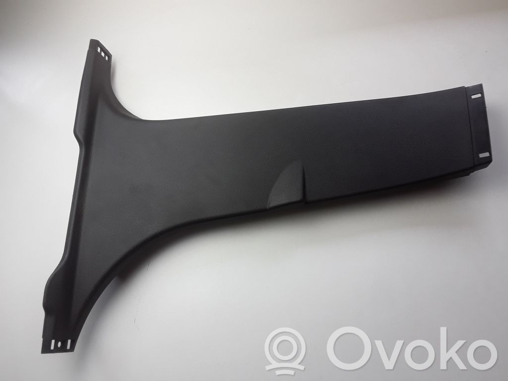 Ford Focus Pilar (B) (inferior) 