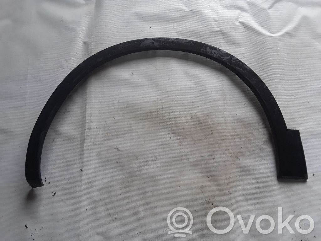 Nissan Qashqai+2 Listwa błotnika przedniego 