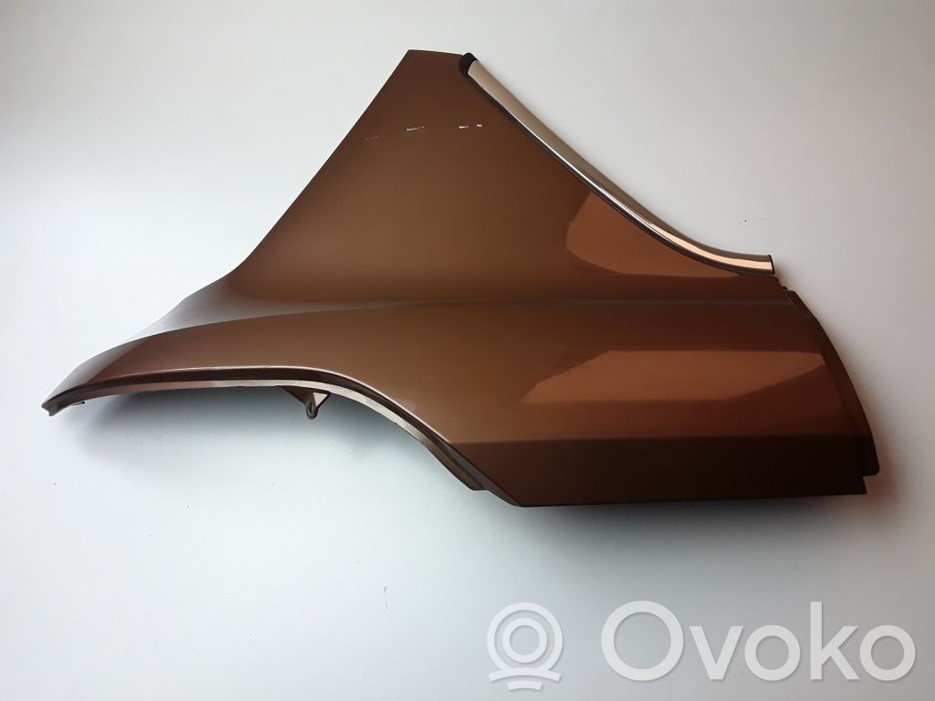Ford B-MAX Takalokasuojan koristelista 