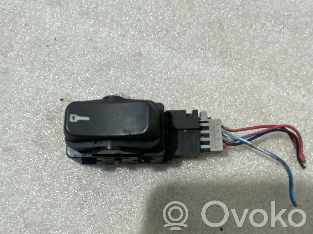 Central locking switch button   4617593,W336K