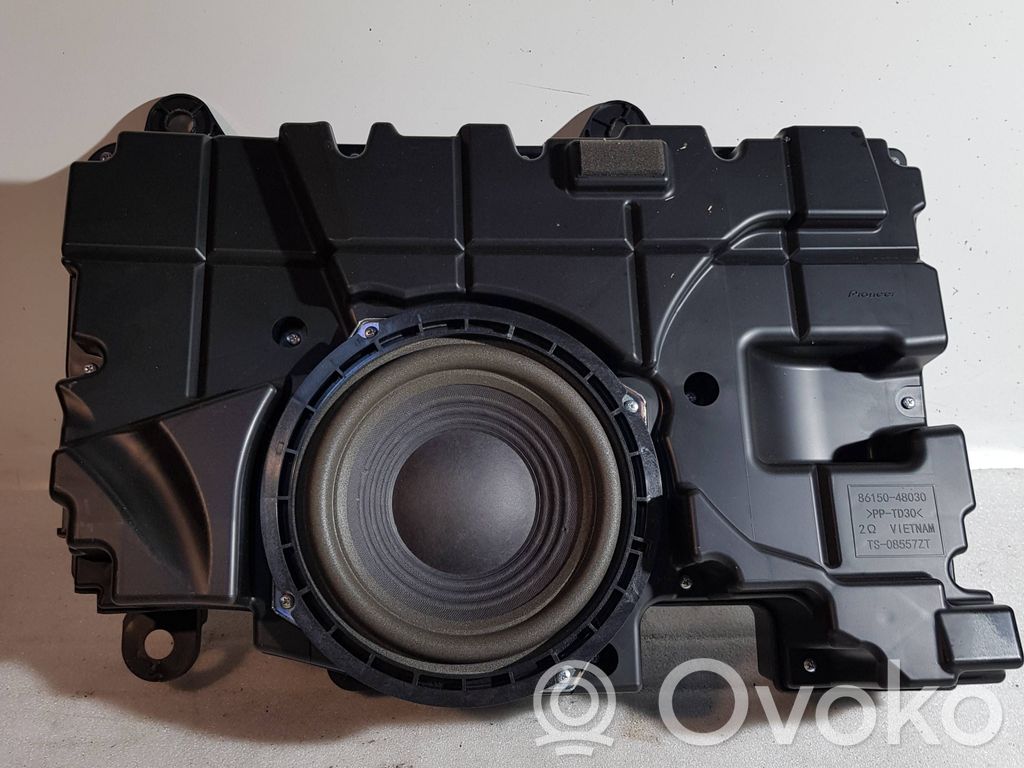 Lexus RX 450H Altavoz subwoofer 
