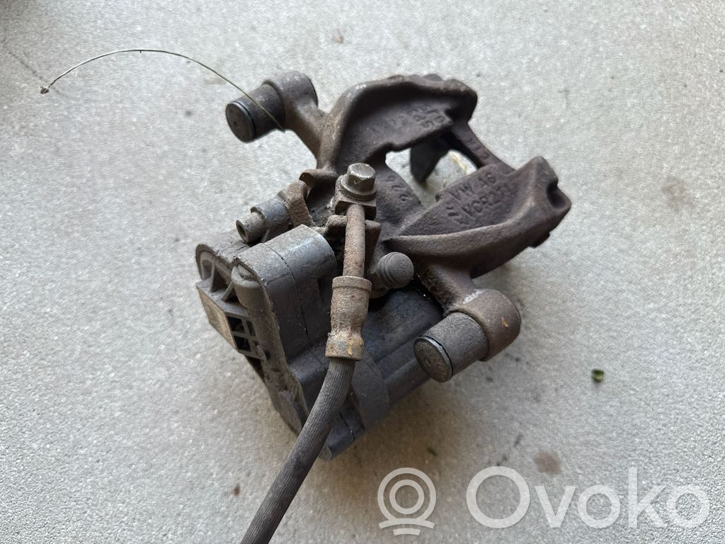 Volkswagen Touran III Caliper del freno trasero 
