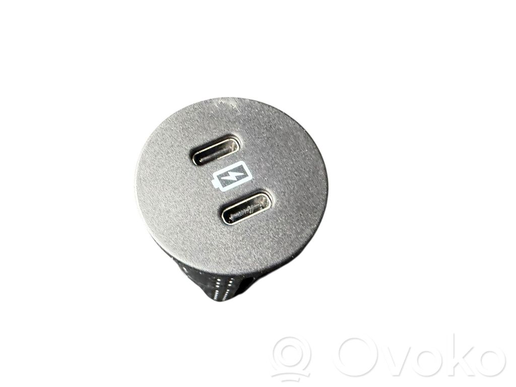 Ford Kuga III Enchufe conector USB 