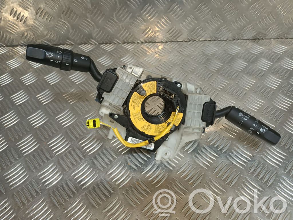 Mazda 3 I Commodo, commande essuie-glace/phare 