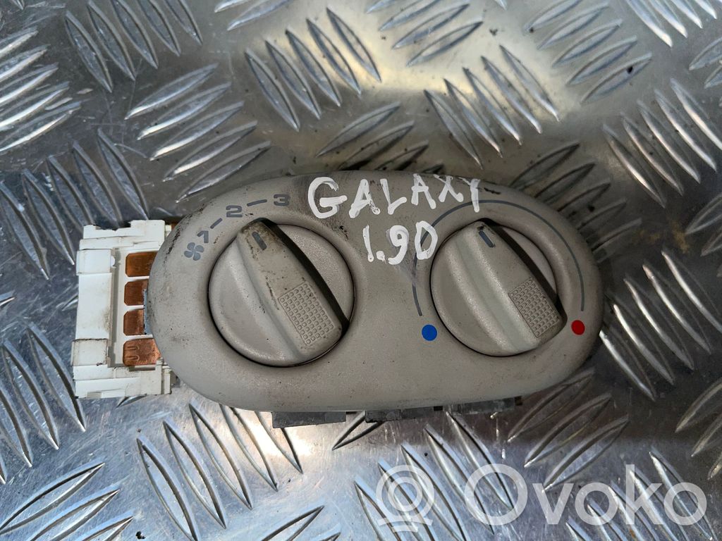 Console centrale, commande chauffage/clim   7M5959531BY20