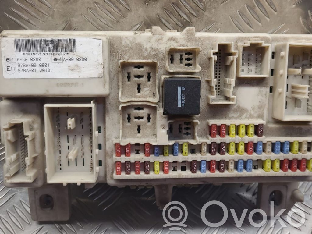 Ford Focus C-MAX Drošinātāju bloks 