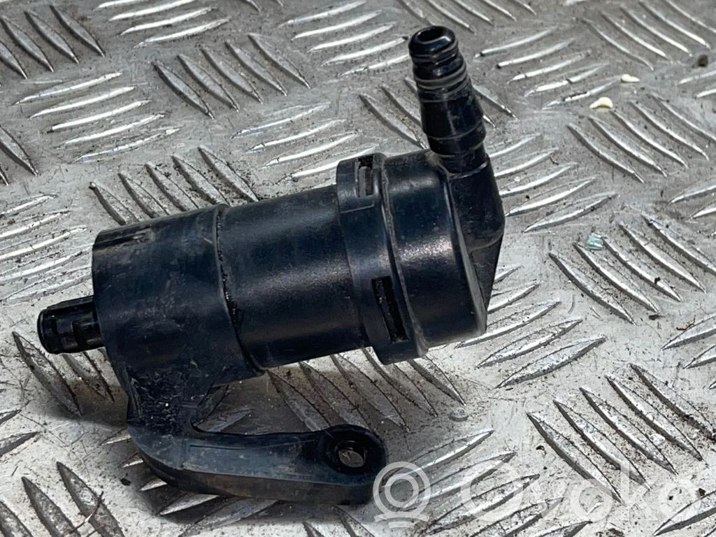 Saab 9-5 Duză spălare far 