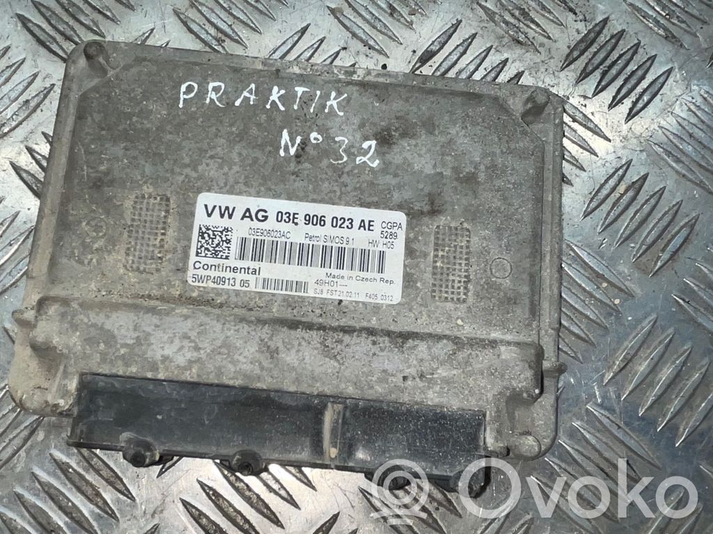 Skoda Praktik (5J8) Engine control unit/module 