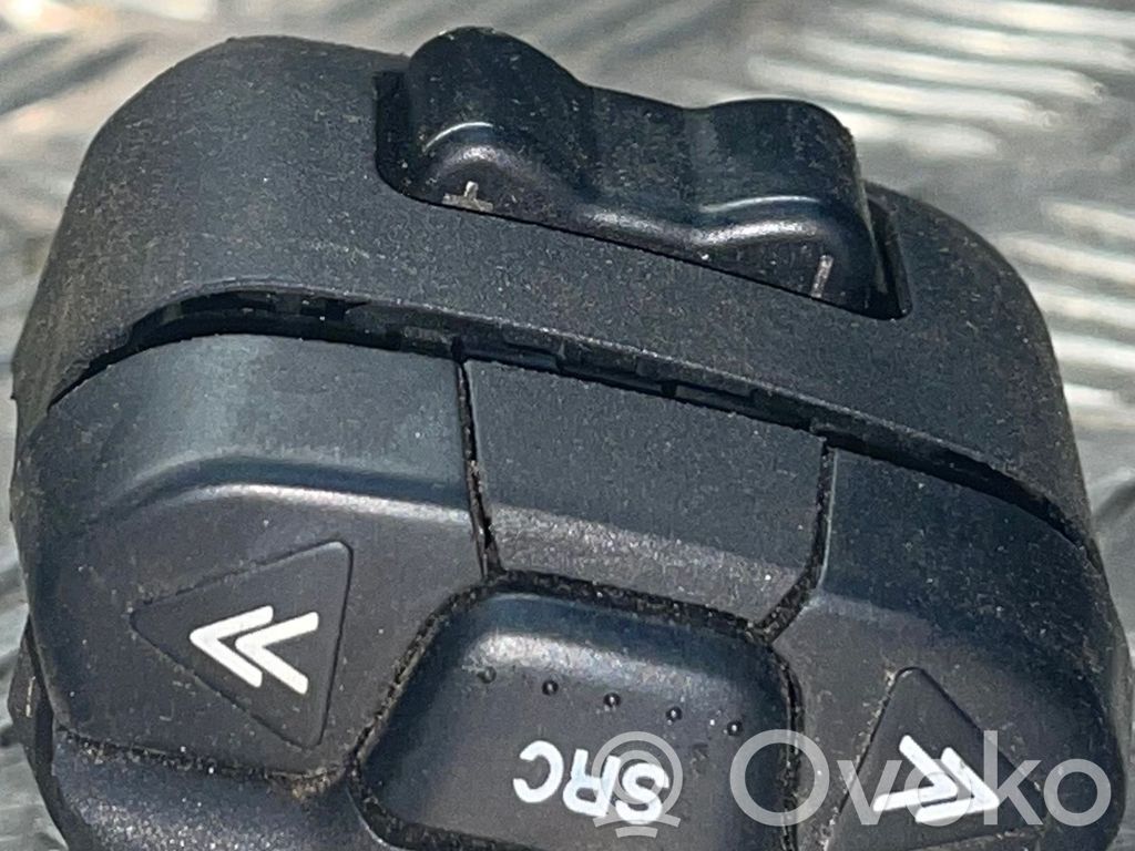 Nissan X-Trail T30 Multifunctional control switch/knob 