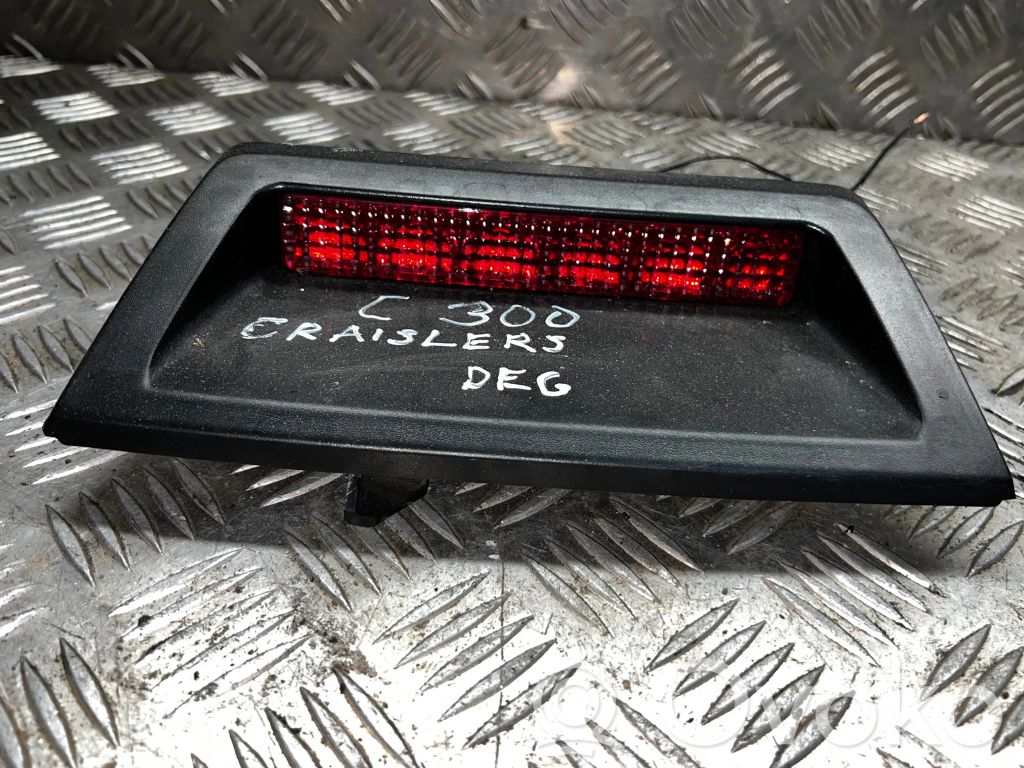 Chrysler 300 - 300C Third/center stoplight 