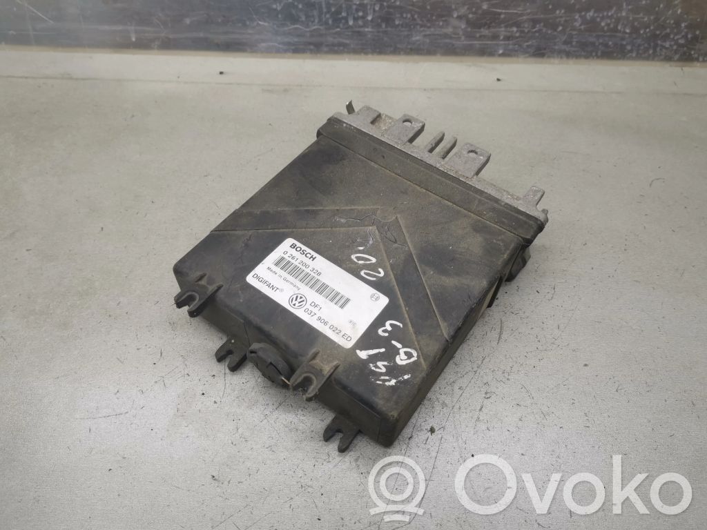 Engine control unit/module   0261200328,037906022ED