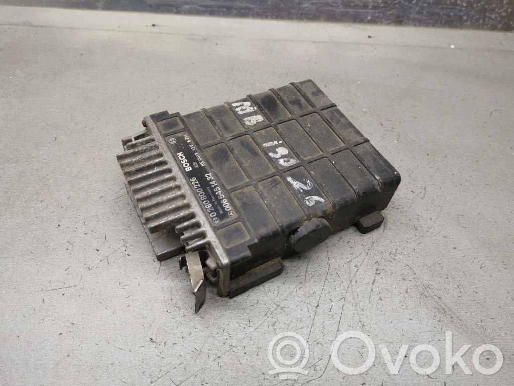 Mercedes-Benz 190 W201 Engine control unit/module 