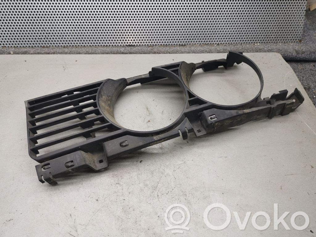 BMW 5 E34 Priekšējā luktura dekoratīvā apdare 