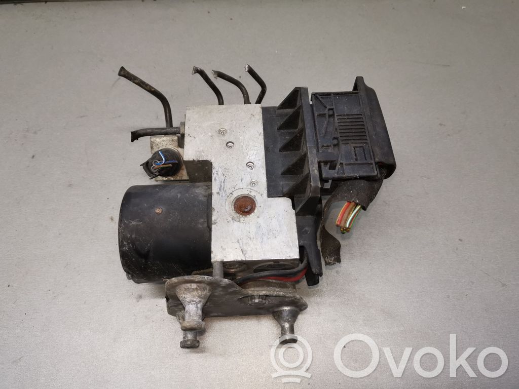 Mercedes-Benz E W210 ABS Blokas 