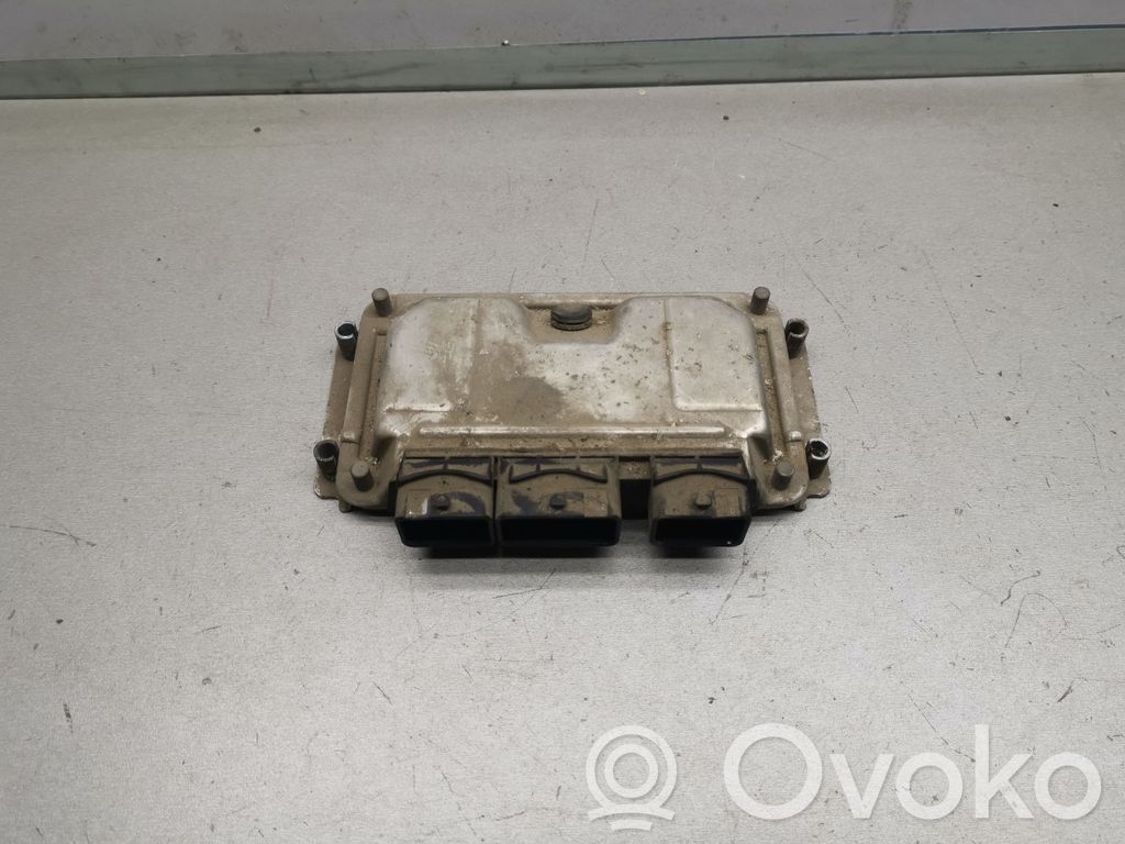 Engine control unit/module   0261207686,9648608280