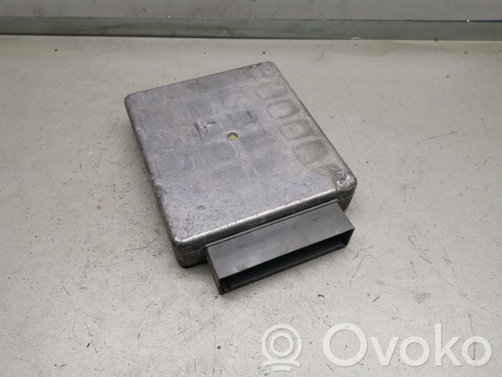 Unidad de control/módulo del motor   96FB12A650FC