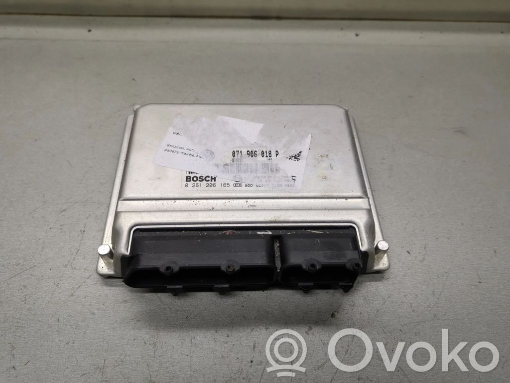 Engine control unit/module   071906018P,0261206165