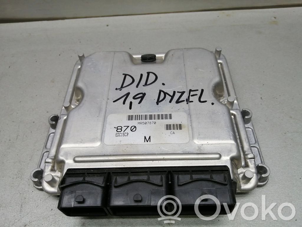 Mitsubishi Carisma Engine control unit/module 