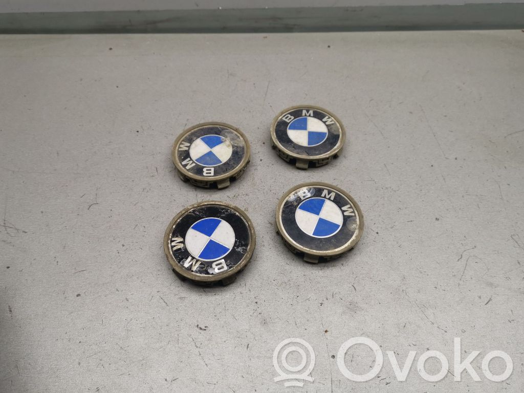 Original wheel cap   6768640