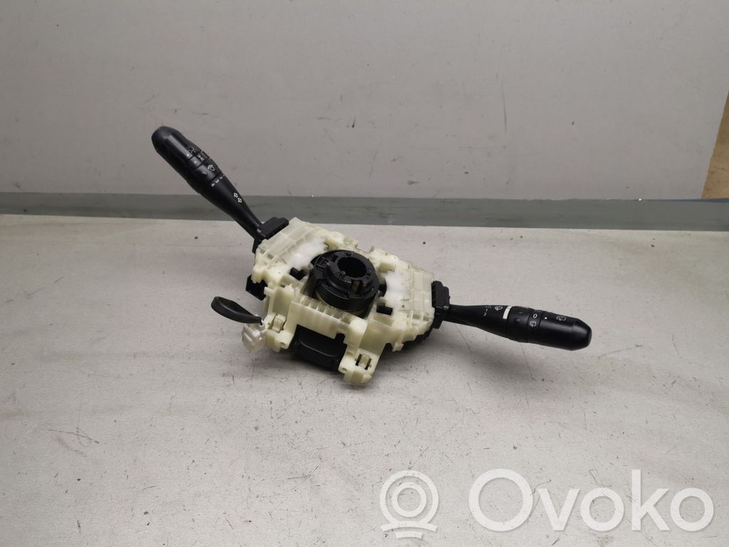 Mitsubishi Colt Wiper turn signal indicator stalk/switch 
