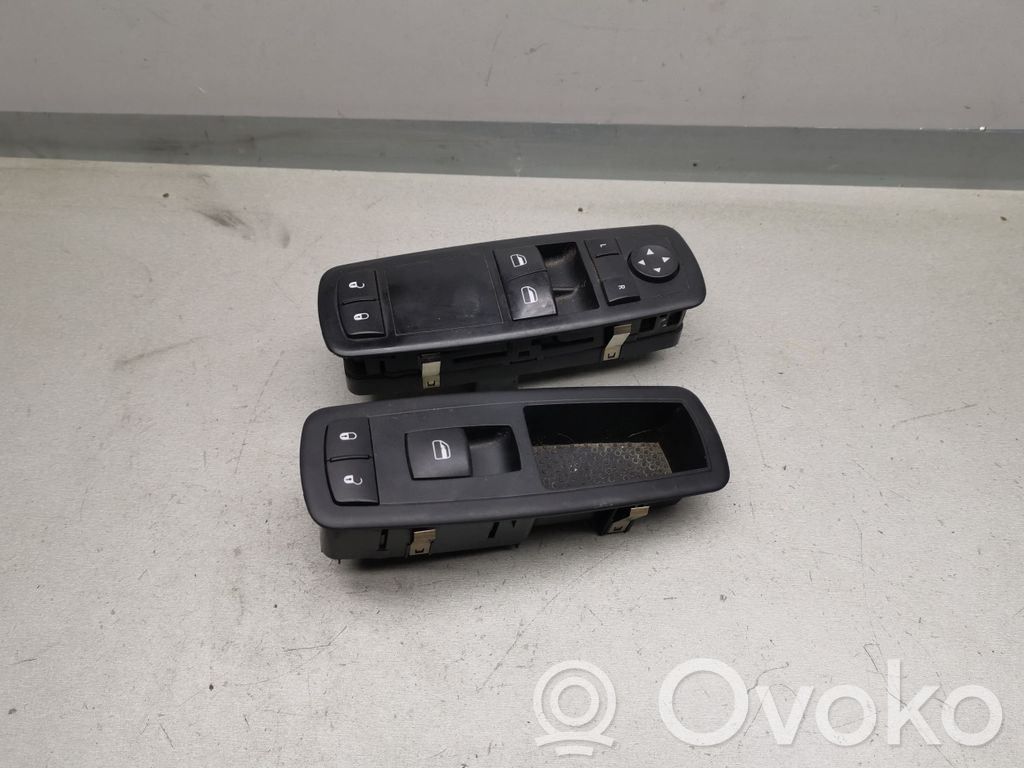Chrysler Voyager Electric window control switch 