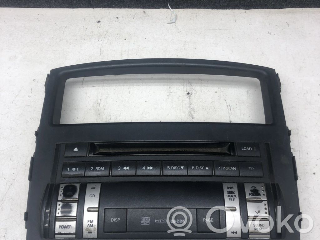 Mitsubishi Pajero Unidad delantera de radio/CD/DVD/GPS 