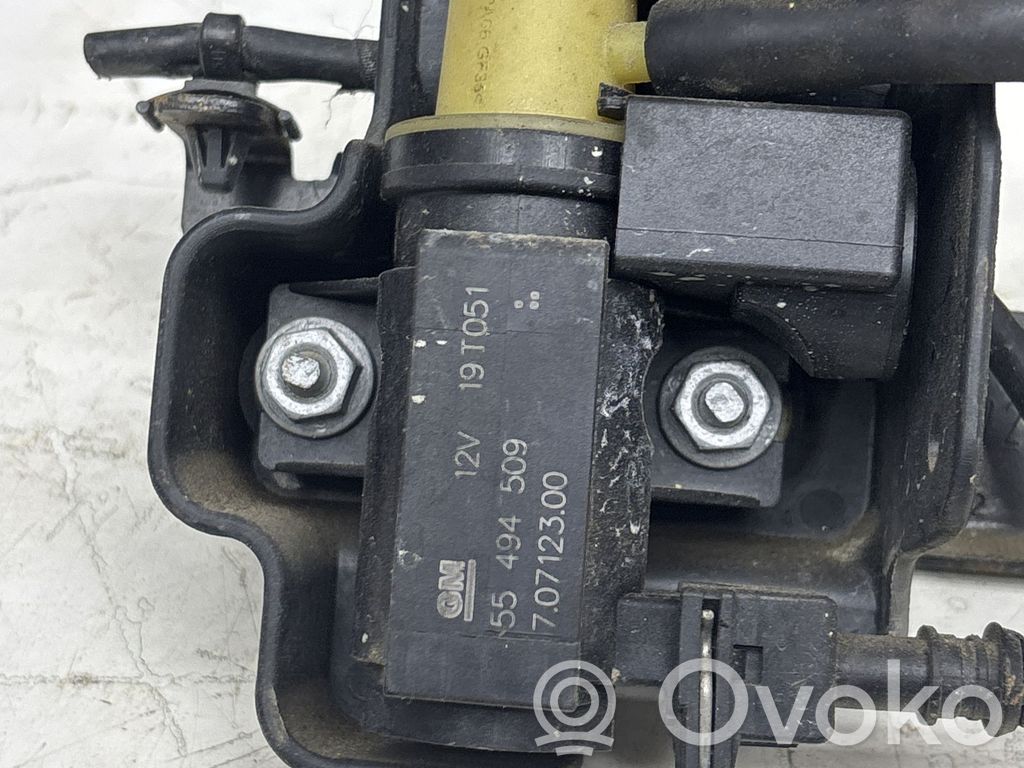 Opel Zafira C Zawór podciśnienia / Elektrozawór turbiny 