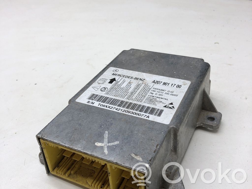 Mercedes-Benz E C207 W207 Unidad de control/módulo del Airbag 