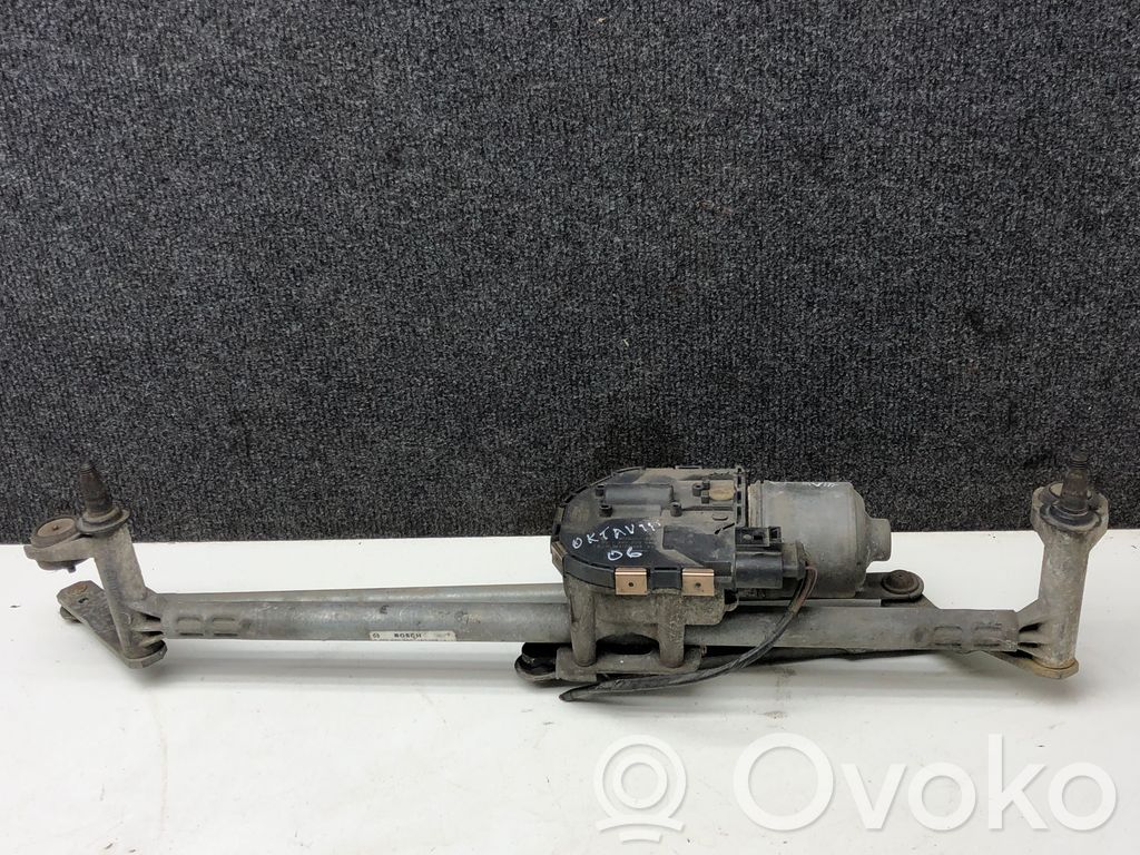 Skoda Octavia Mk2 (1Z) Mechanizm i silniczek wycieraczek szyby przedniej / czołowej 
