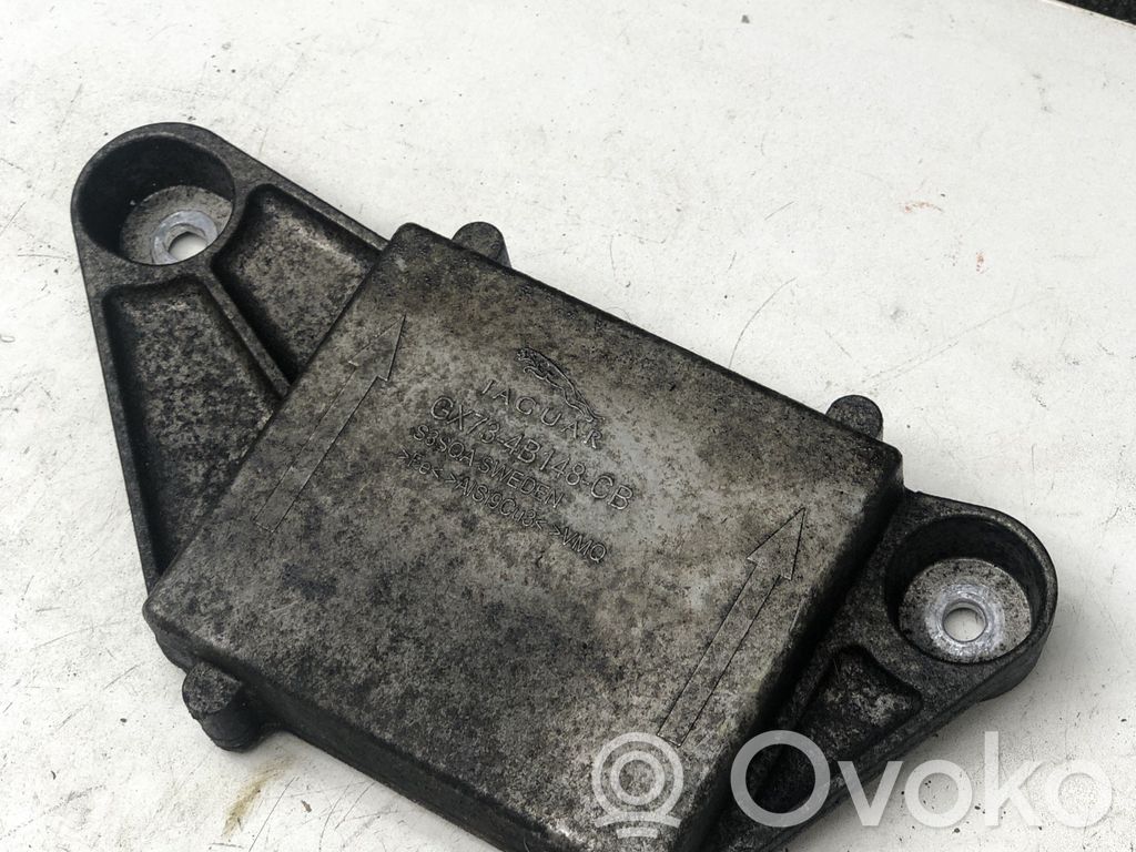 GX734B148CB Jaguar XE Galinio reduktoriaus kronšteinas, 3,80 € | RRR