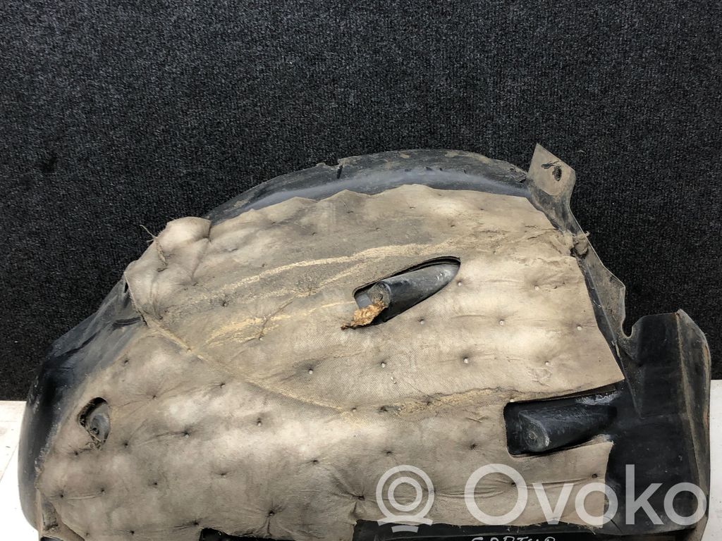 Renault Captur Nadkole przednie 