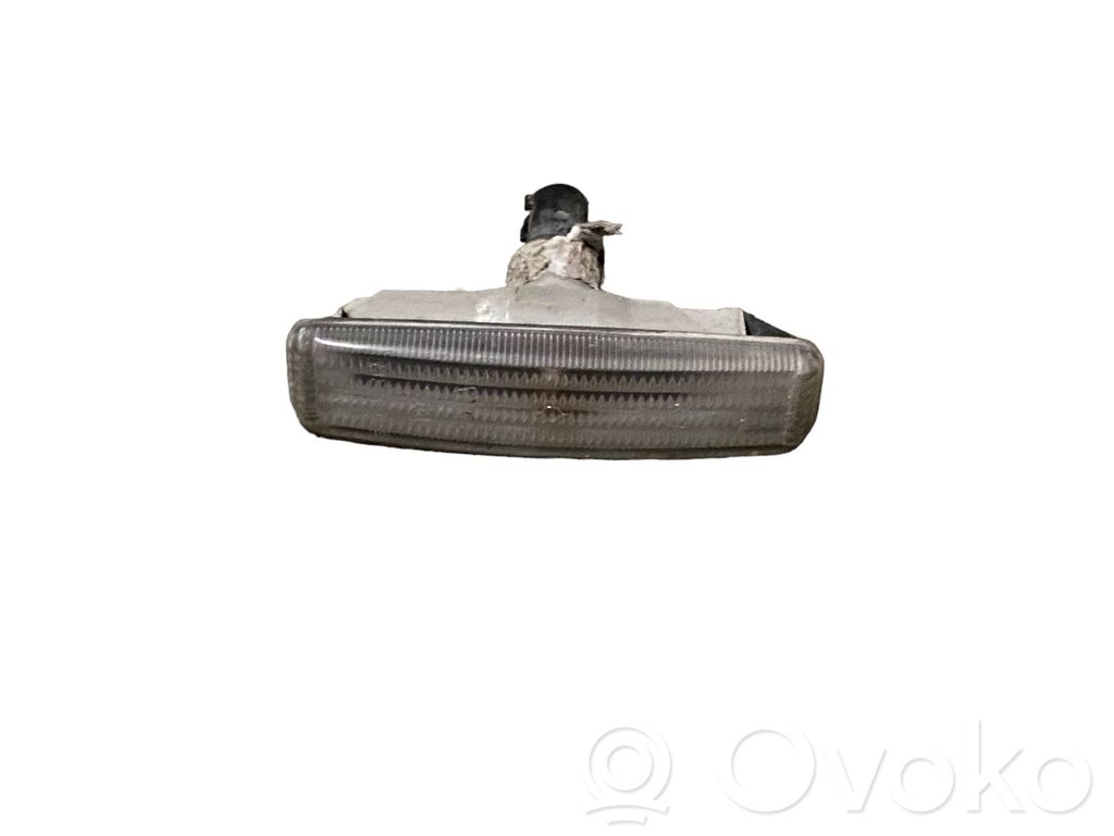 BMW 5 E39 Front fender indicator light 