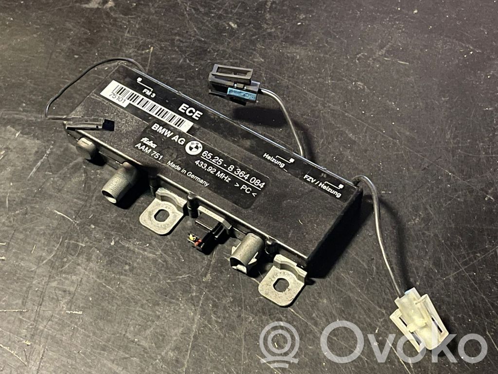 BMW 7 E38 Antenos stiprintuvas 