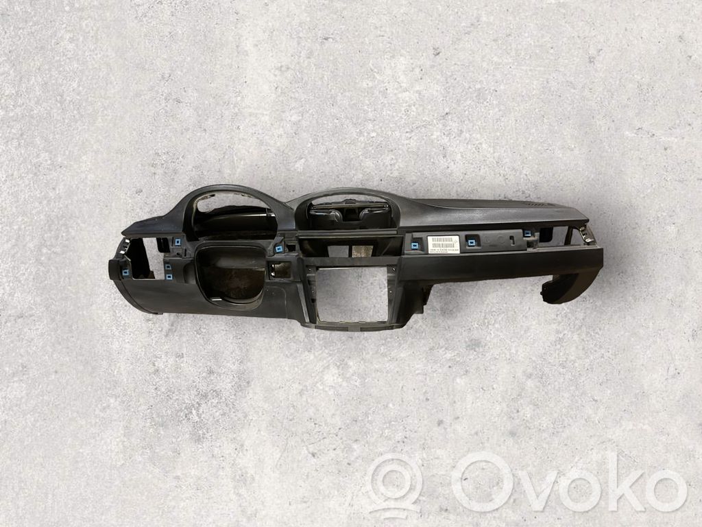 Dashboard   7155780,142370699,05B237RB0699A,TT7155780192