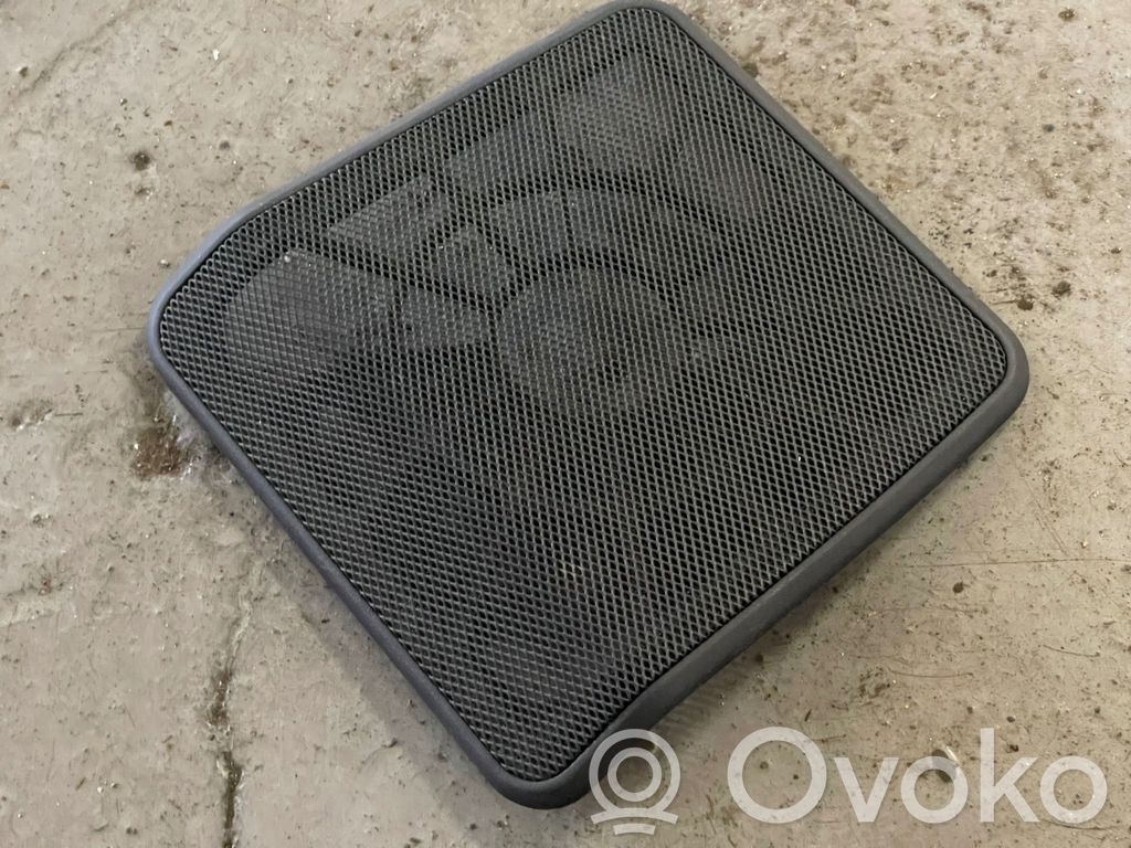 BMW 3 E36 Grilles, couvercle de haut-parleur porte arrière 