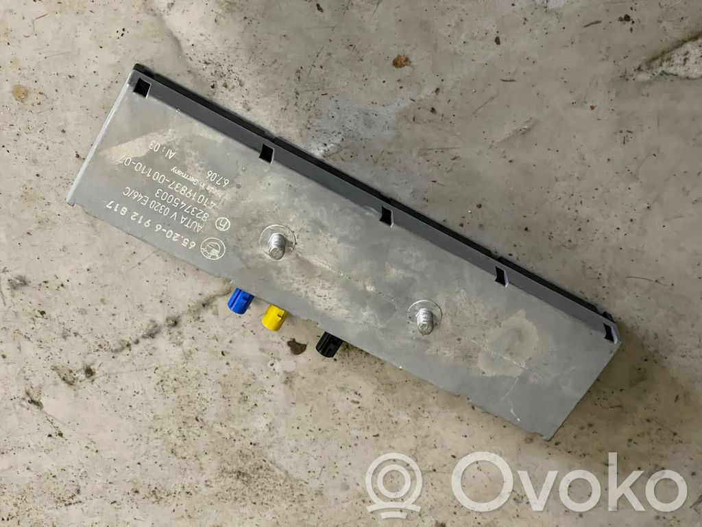 BMW 3 E46 Antenos stiprintuvas 