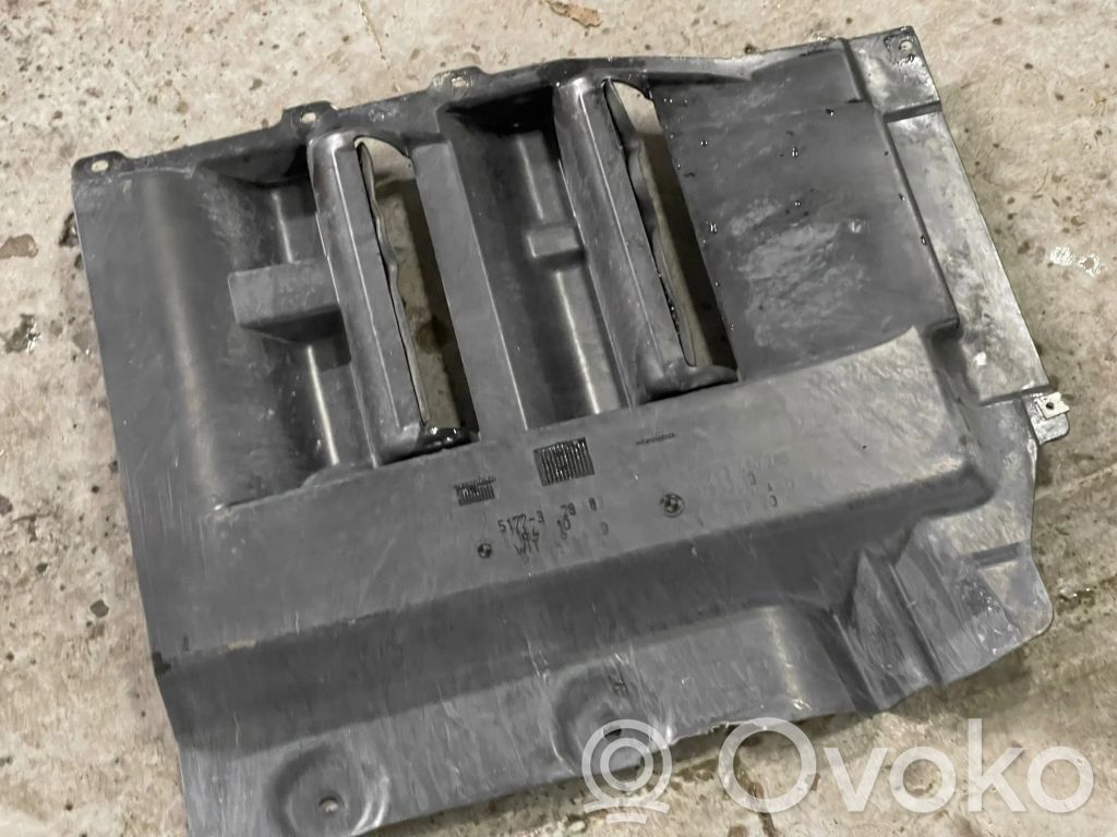 BMW X3 E83 Placa protectora/protector antisalpicaduras motor 