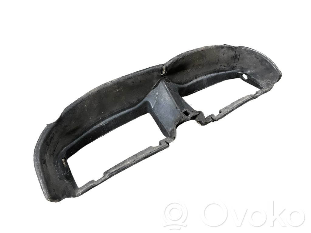 BMW 3 E90 E91 Oro paėmimo kanalo detalė (-ės) 