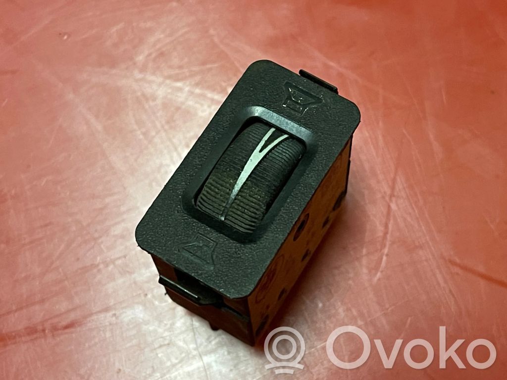 Sound control switch   1368769